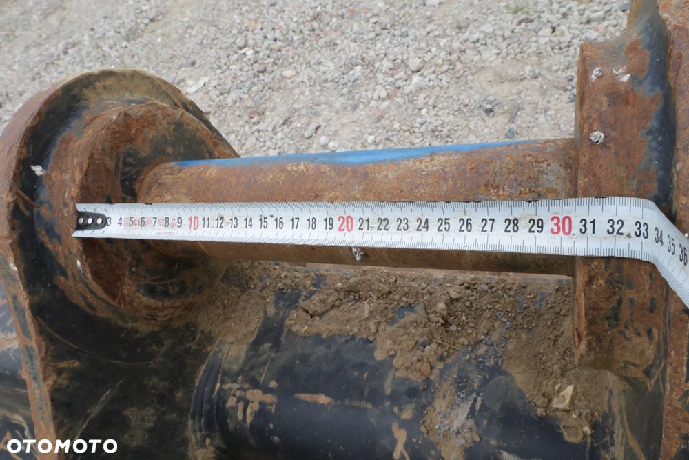 Łyżka skarpowa sztywna JCB fi 80 210 CM - 18