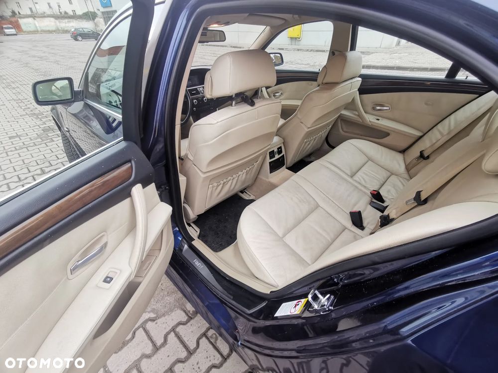 BMW Seria 5 - 24