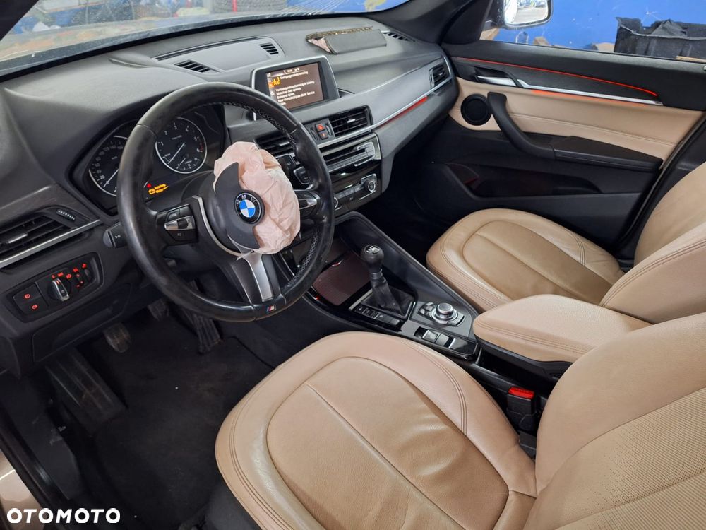 BMW X1 sDrive18d Sport Line - 8