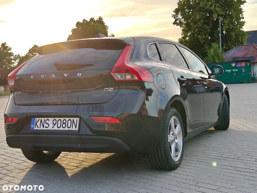 Volvo V40 D2 Momentum - 8