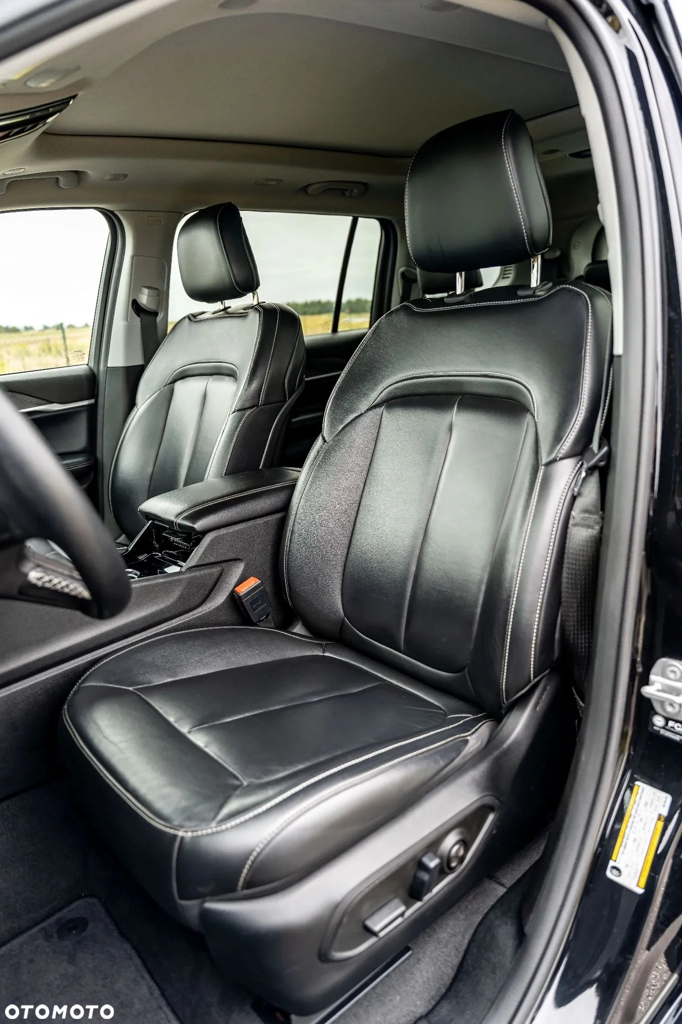 Jeep Grand Cherokee - 17