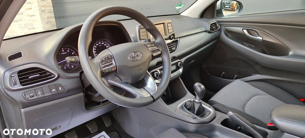 Hyundai i30 blue 1.4 Classic - 17