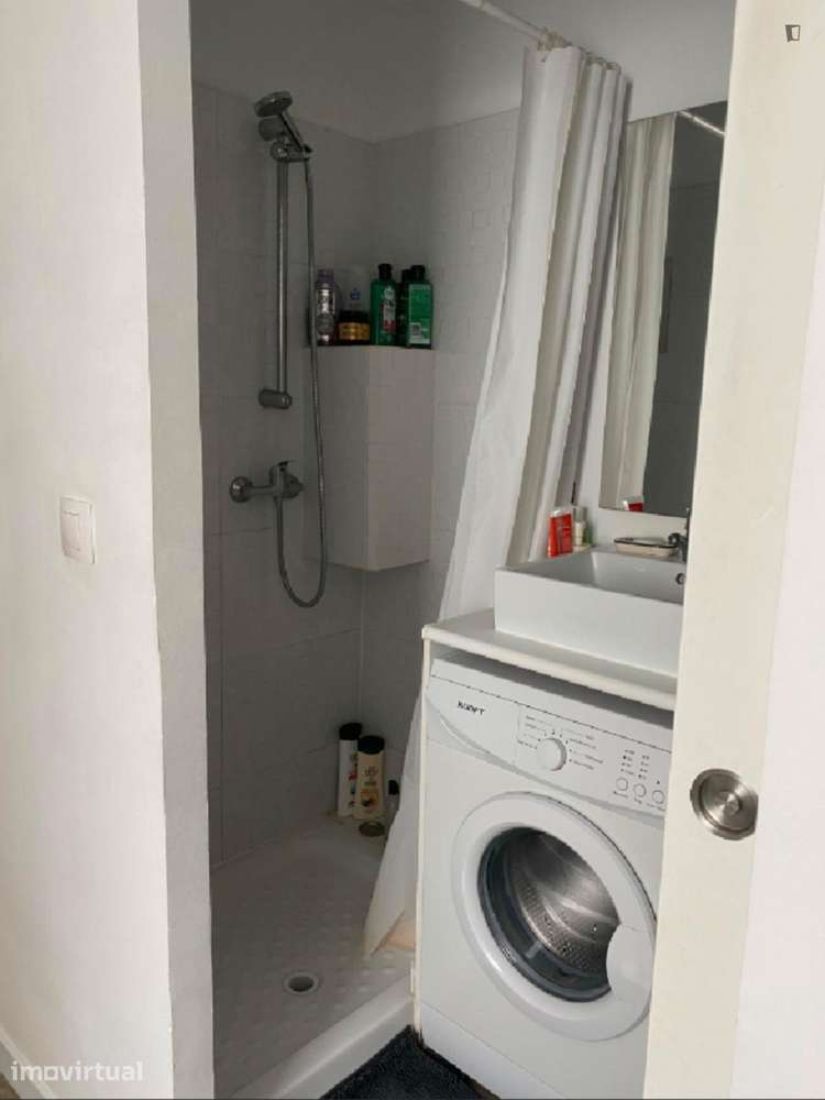Estúdio - localizado em Alcântara Lisbon - Grande imagem: 3/8