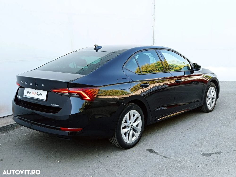 Skoda Octavia 2.0 TDI DSG Style - 11