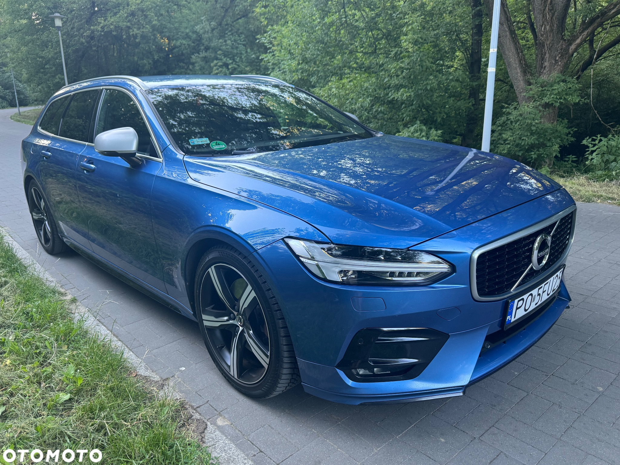 Volvo V90 D5 AWD R-Design - 24