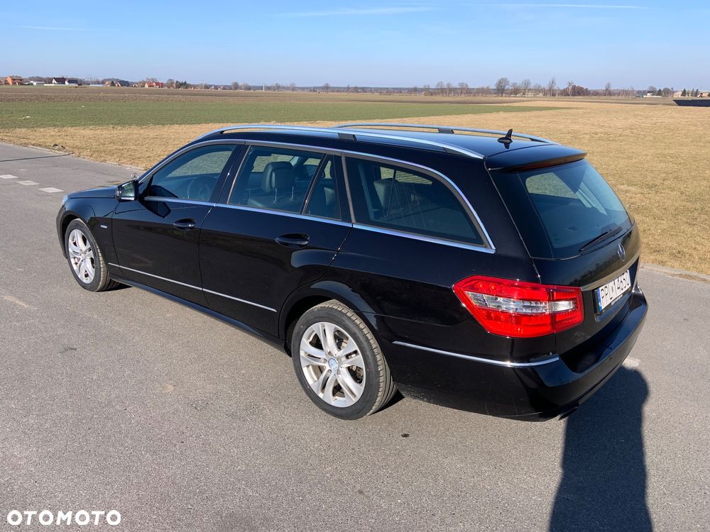 Mercedes-Benz Klasa E 200 CGI BlueEffICIENCY - 8