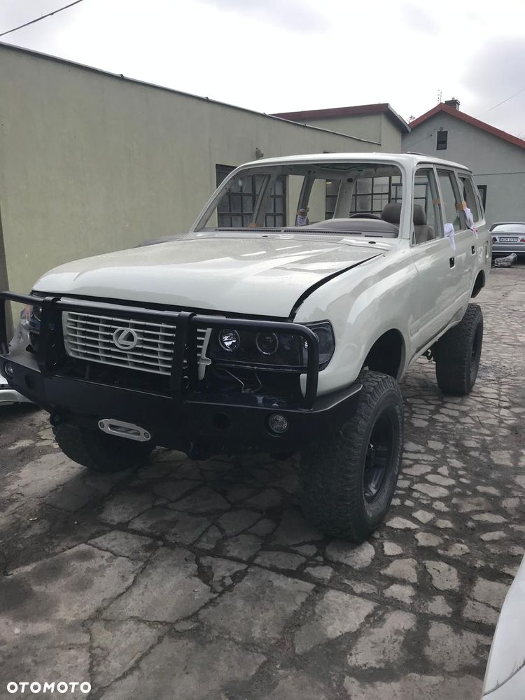 Toyota Land Cruiser - 21