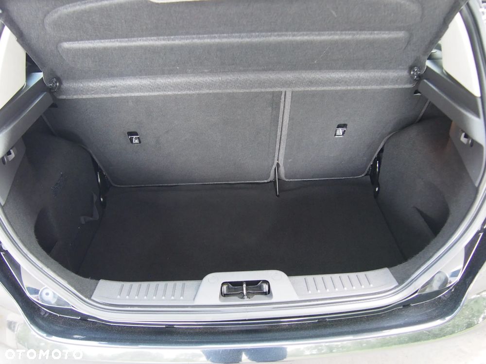 Ford Fiesta 1.0 EcoBoost STart-Stop Titanium - 37