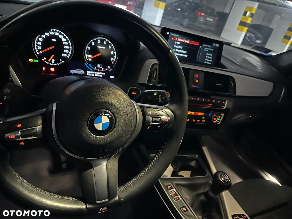 BMW Seria 1 120i M Sport Shadow - 12