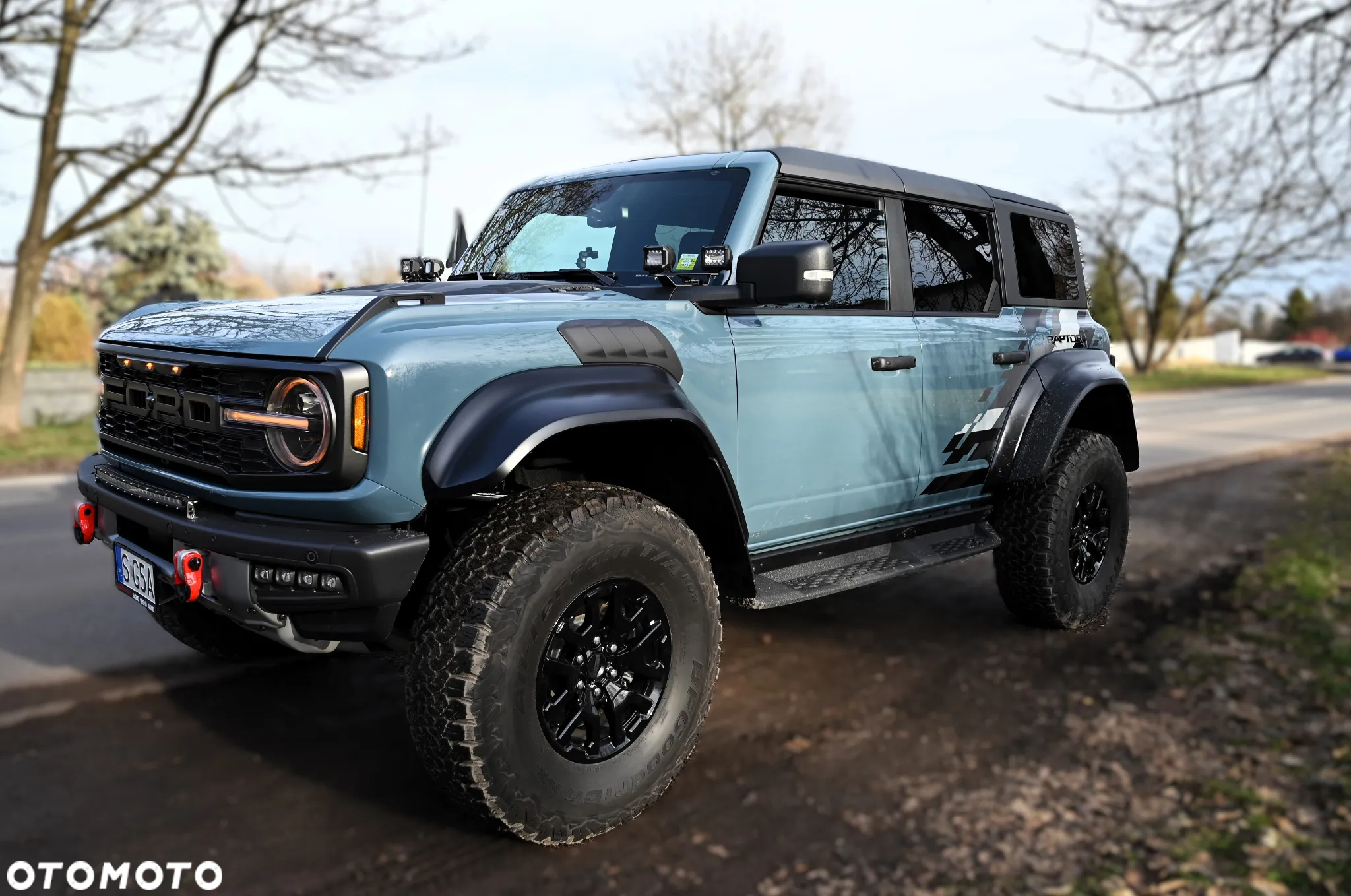 Ford Bronco - 14