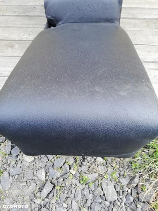 MERCEDES W221 S-KLASA LONG ŚRODKOWA CZĘSĆ PODLOKIE - 4