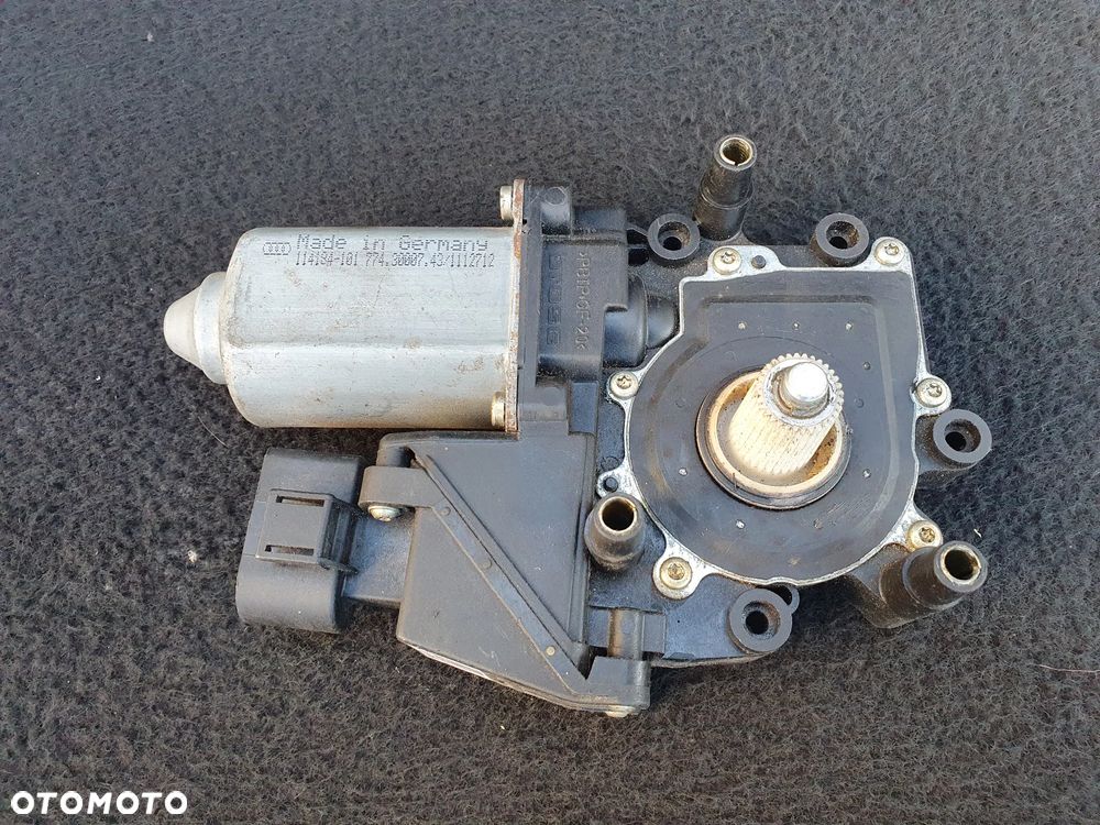AUDI A4 B5 SILNICZEK PODNOSZENIA SZYBY PRAWY PRZÓD 8D0959802D 113846-113 BROSE POSIADAM 3SZT - 1