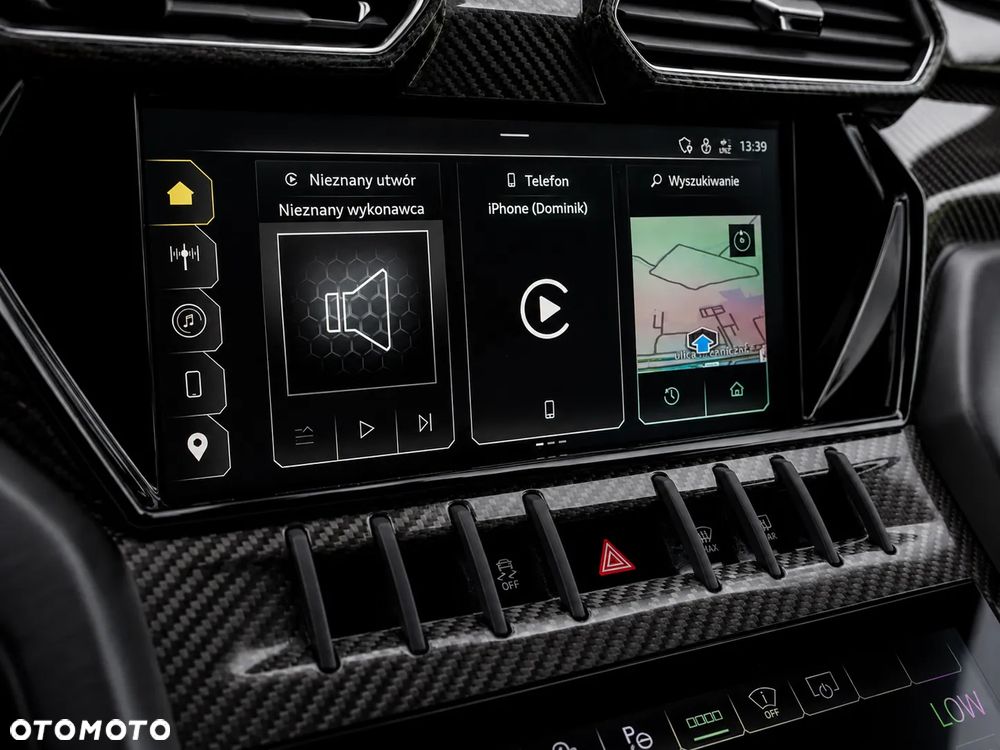Lamborghini Urus - 17