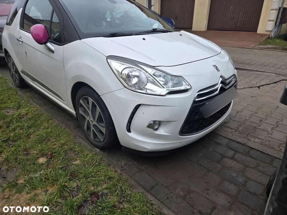 Citroën DS3 e-HDi 90 FAP SoChic - 1