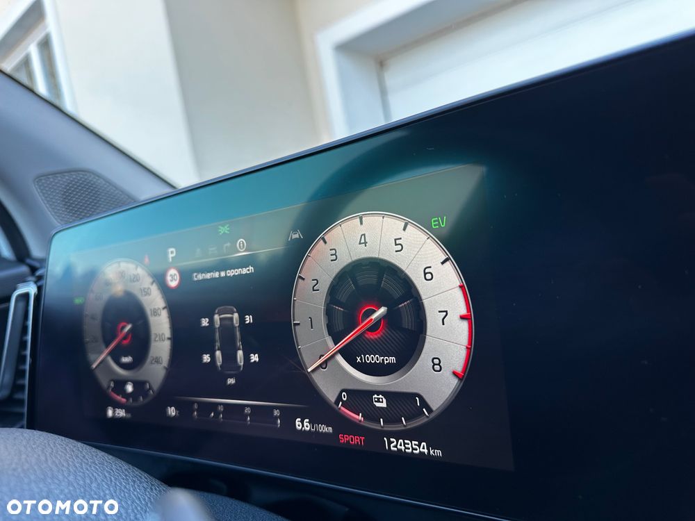 Kia Sportage 1.6 T-GDI HEV Business Line 2WD - 27