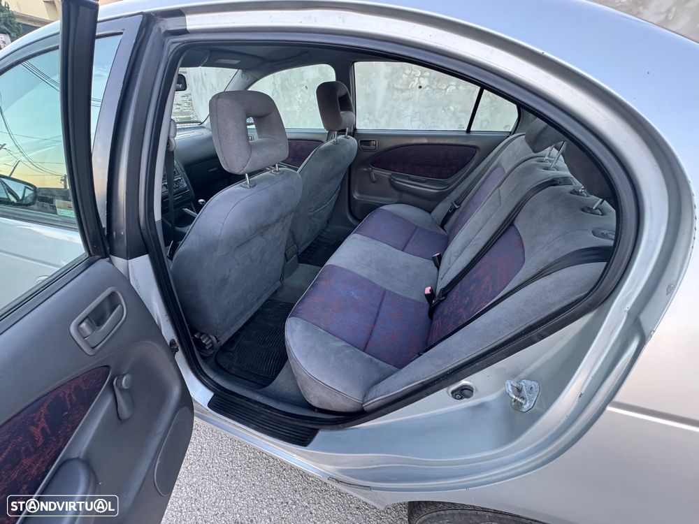 Toyota Avensis Sedan 2.0 D4D Luna - 7