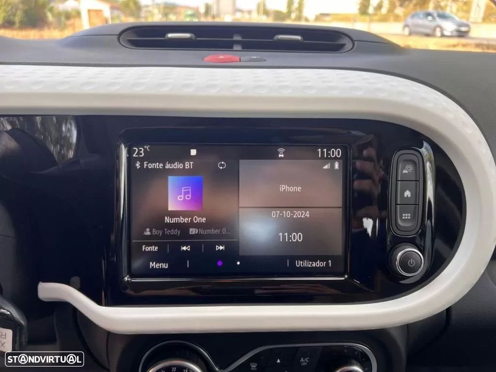 Renault Twingo Z.E. 22 Intens - 15