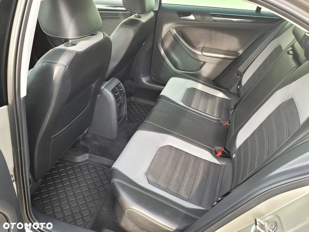 Volkswagen Jetta 2.0 TDI DPF BMT Highline - 9