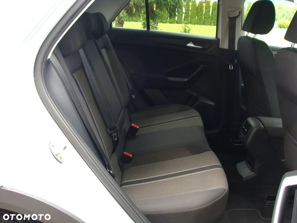 Volkswagen T-Roc 1.6 TDI SCR Style - 11