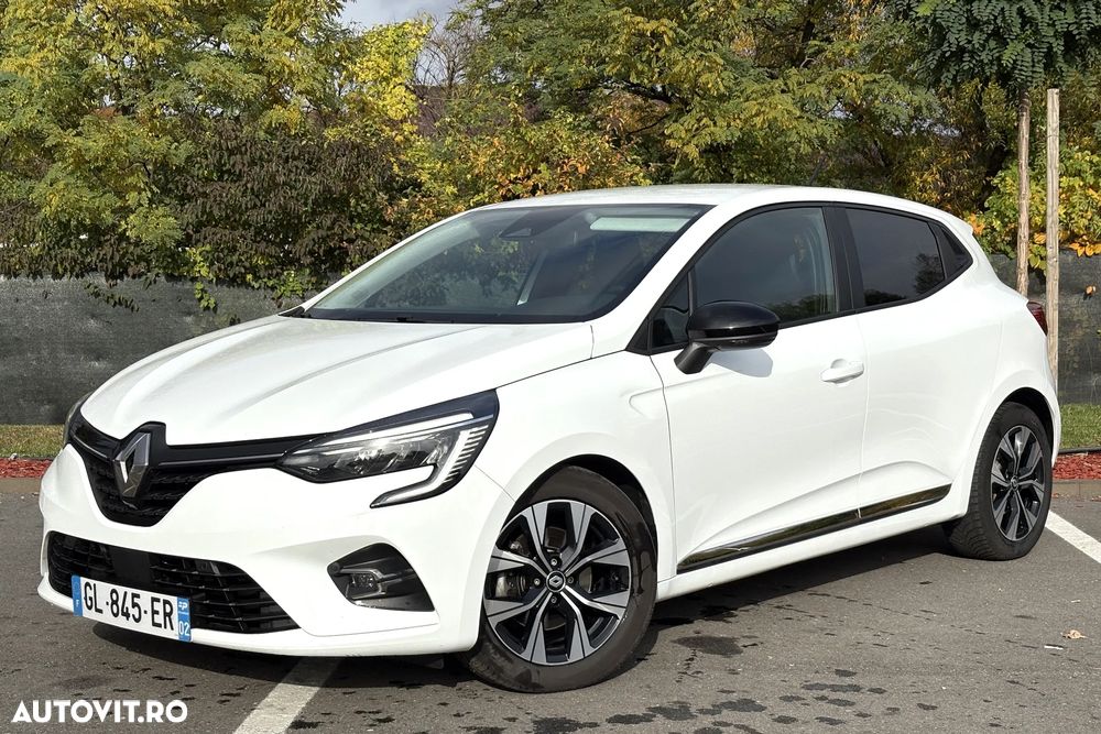 Renault Clio V E-Tech 145 Techno - 3