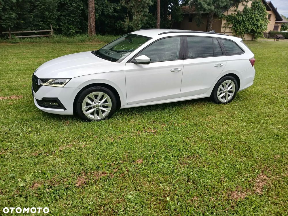 Skoda Octavia 2.0 TDI DSG Edition - 5