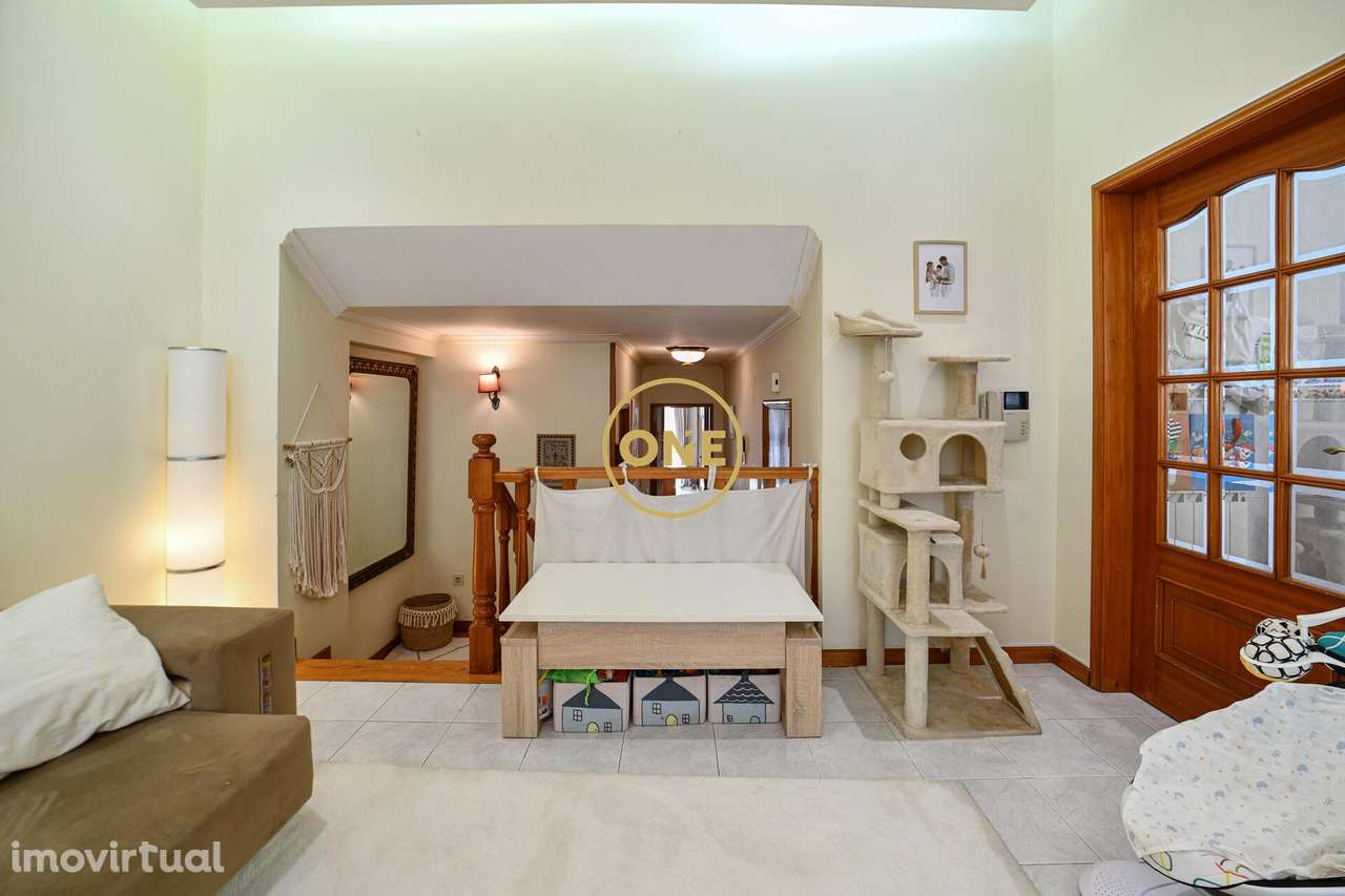 Exelente T2 em plena Nacional 13, no centro da Póvoa de Varzim - Grande imagem: 5/34