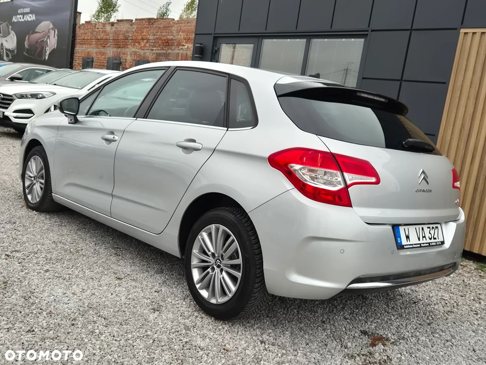 Citroën C4 VTi 120 Attraction - 10