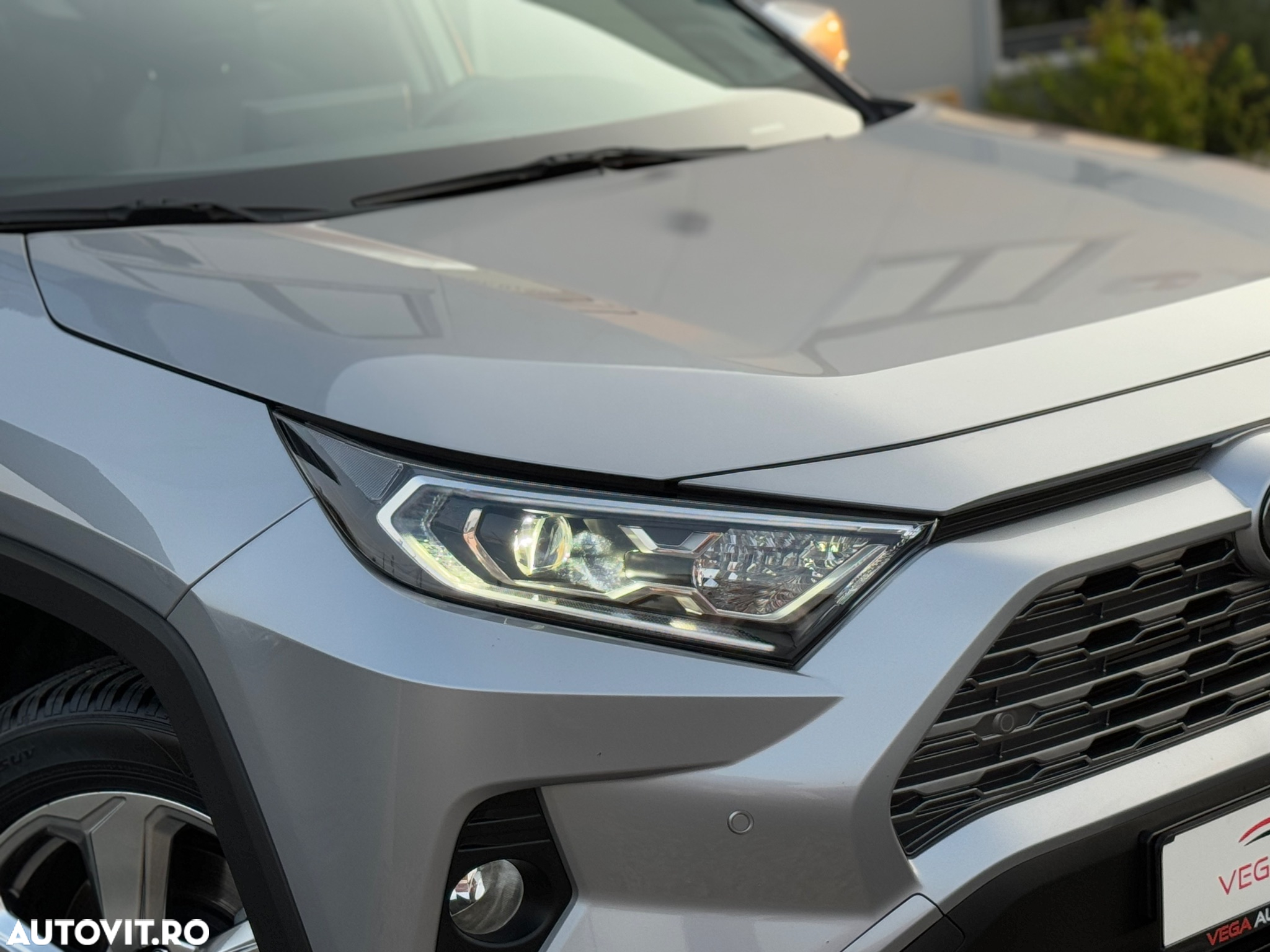Toyota RAV4 2.5 4x4 Hybrid Team Deutschland - 34