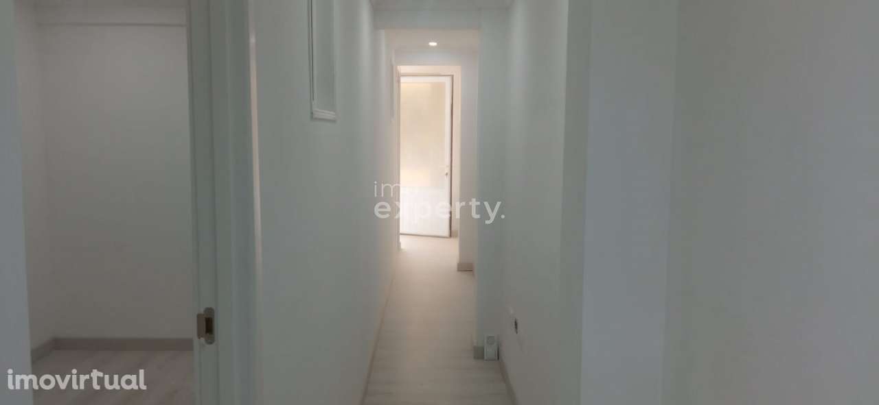 Loja comercial em Vale de Milhaços - Grande imagem: 3/7