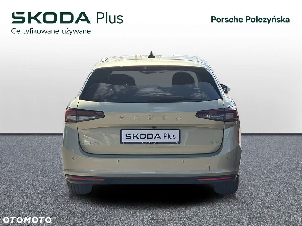 Skoda Superb 2.0 TDI SCR 4x4 Selection DSG - 5