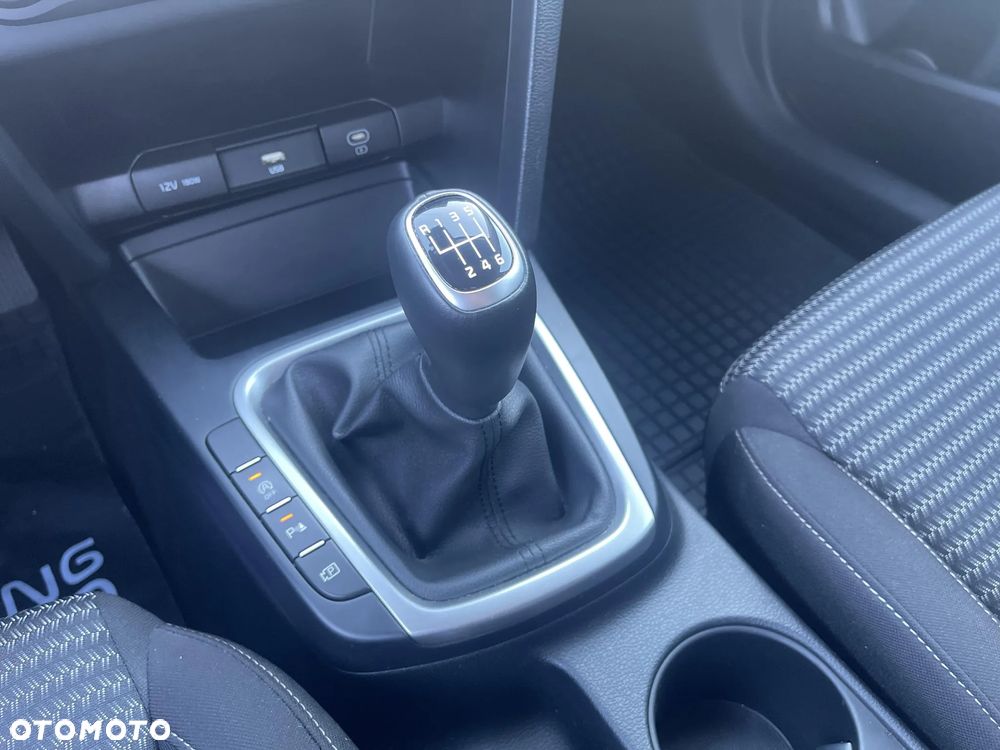 Kia XCeed 1.5 T-GDI M - 15