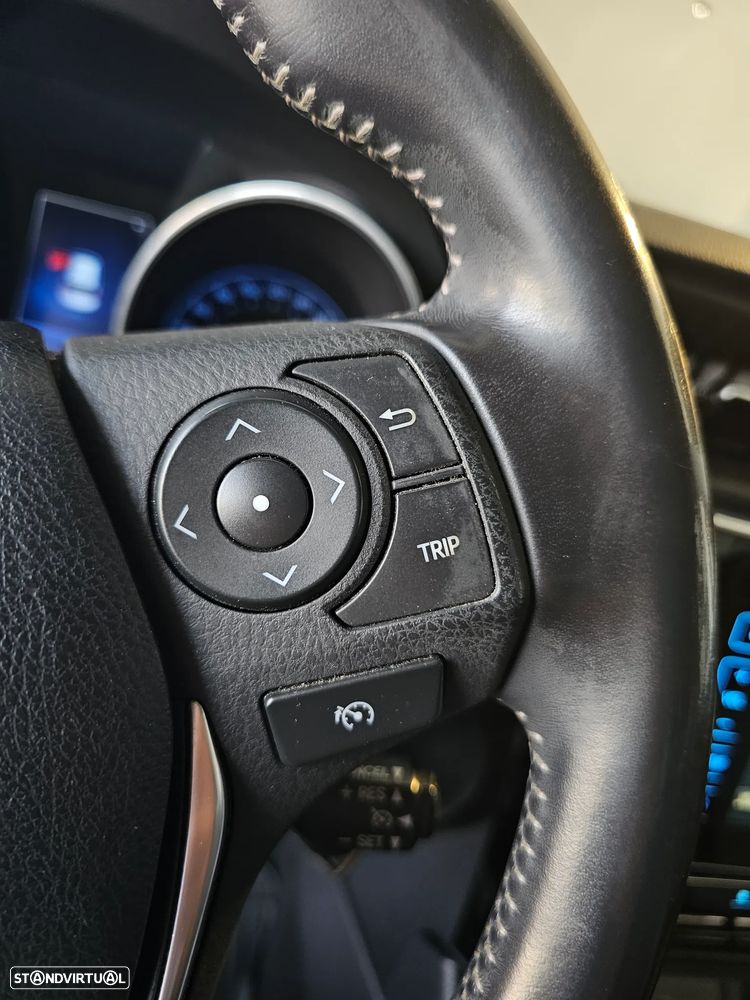 Toyota Auris 1.6 D-4D Comfort+Navi - 13