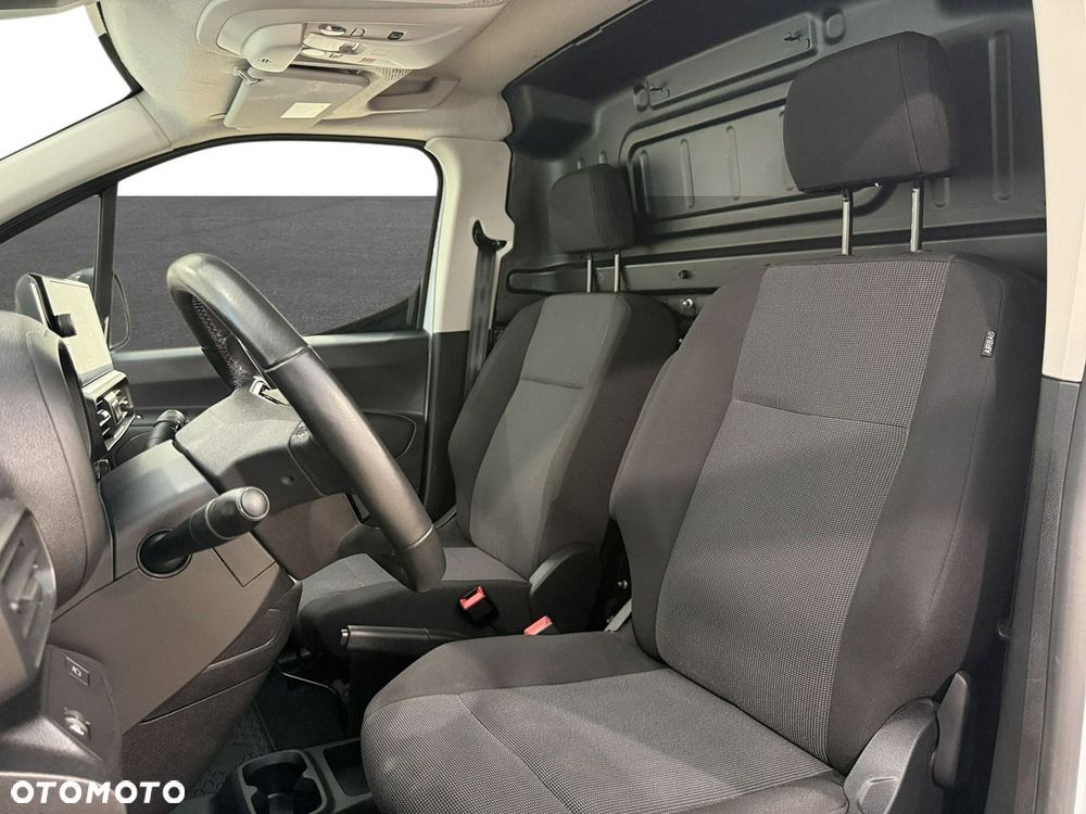 Toyota Proace City - 17
