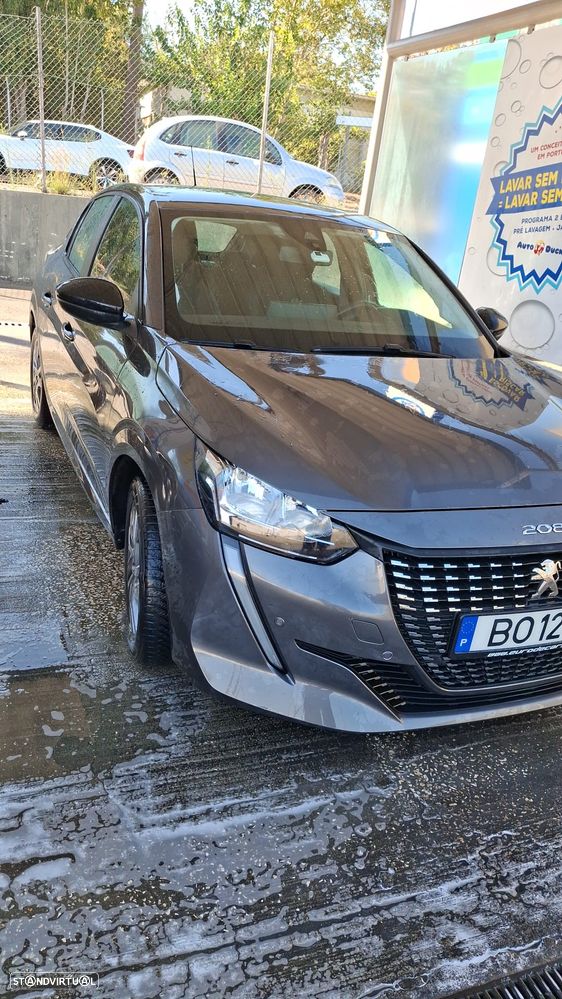 Peugeot 208 1.2 PureTech Allure EAT8 - 3