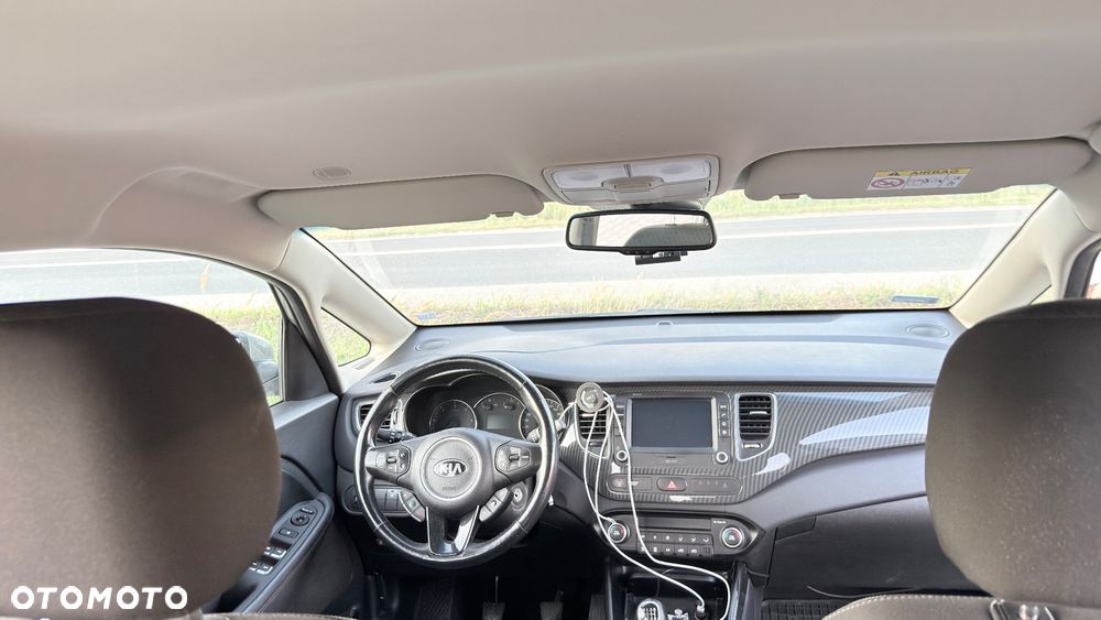 Kia Carens 1.7 CRDi L - 10