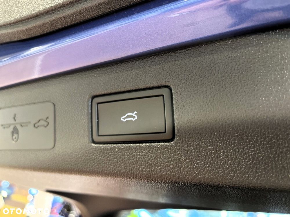 Volkswagen T-Roc - 32