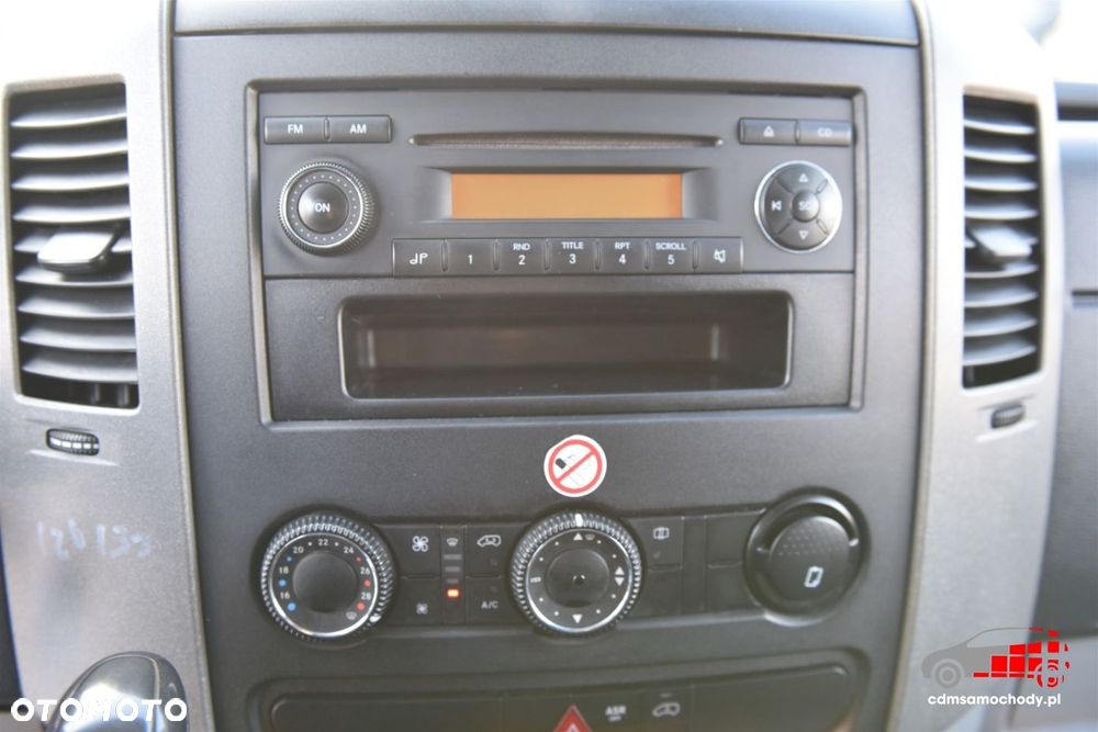 Mercedes-Benz Sprinter - 18