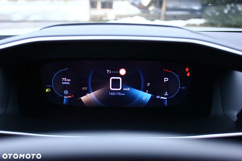 Peugeot 2008 BlueHDi 130 Allure S&S EAT8 - 29