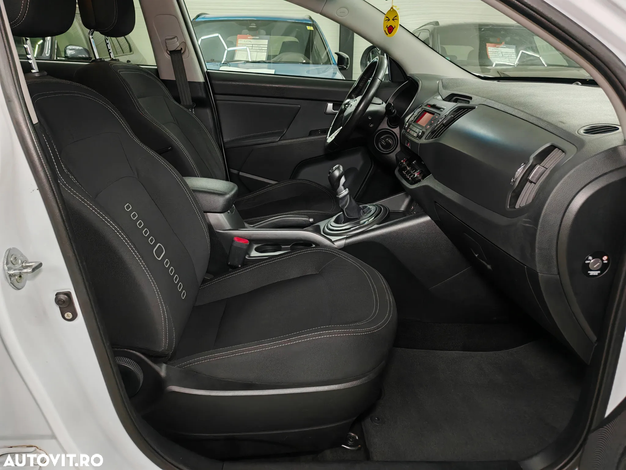 Kia Sportage 1.7 CRDI 2WD Dream-Team Edition - 8