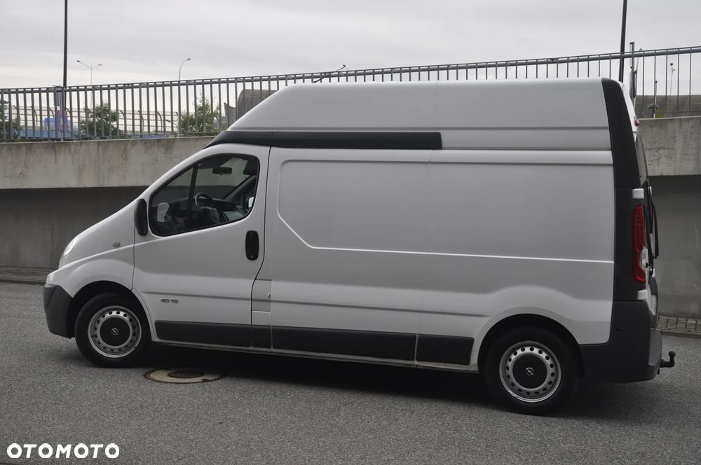Renault Trafic - 17