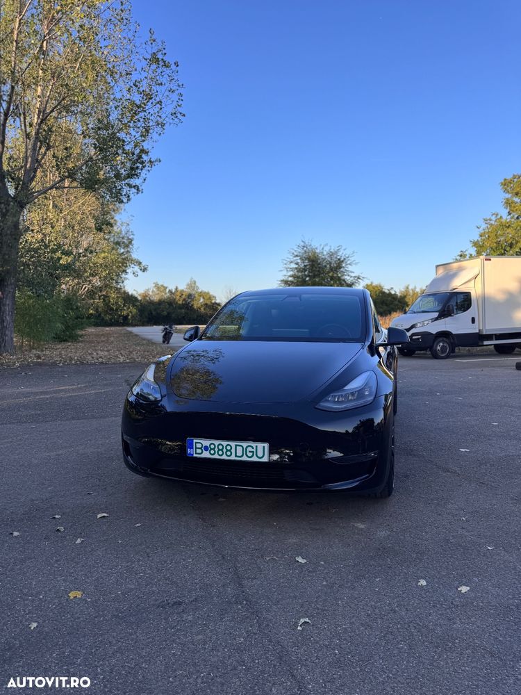 Tesla Model Y AWD Performance - 2