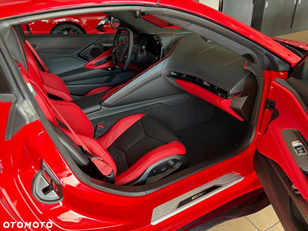 Chevrolet Corvette - 5