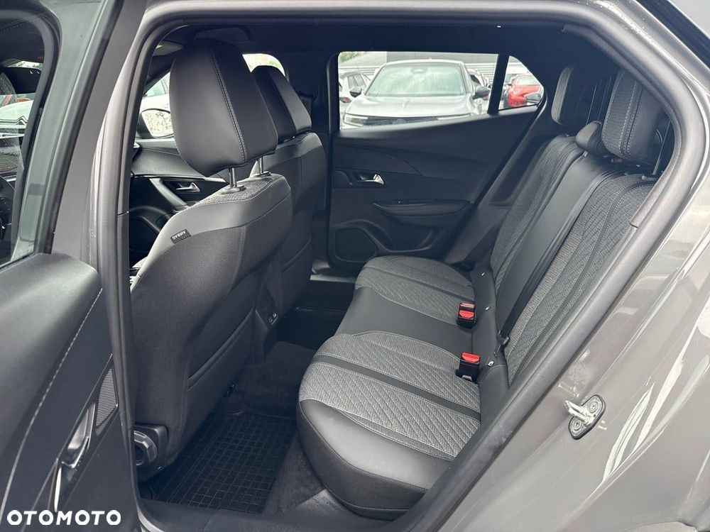 Peugeot 2008 1.2 PureTech Allure Pack S&S EAT8 - 11