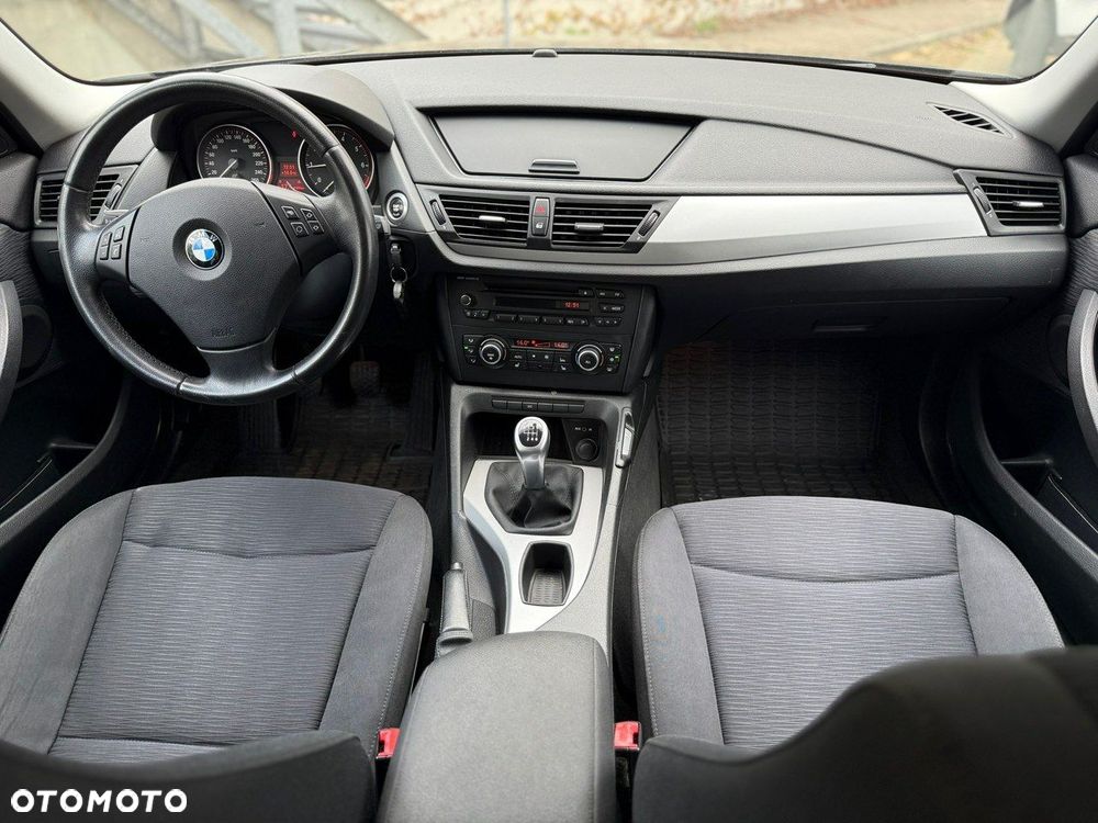 BMW X1 sDrive18i Sport Line - 6