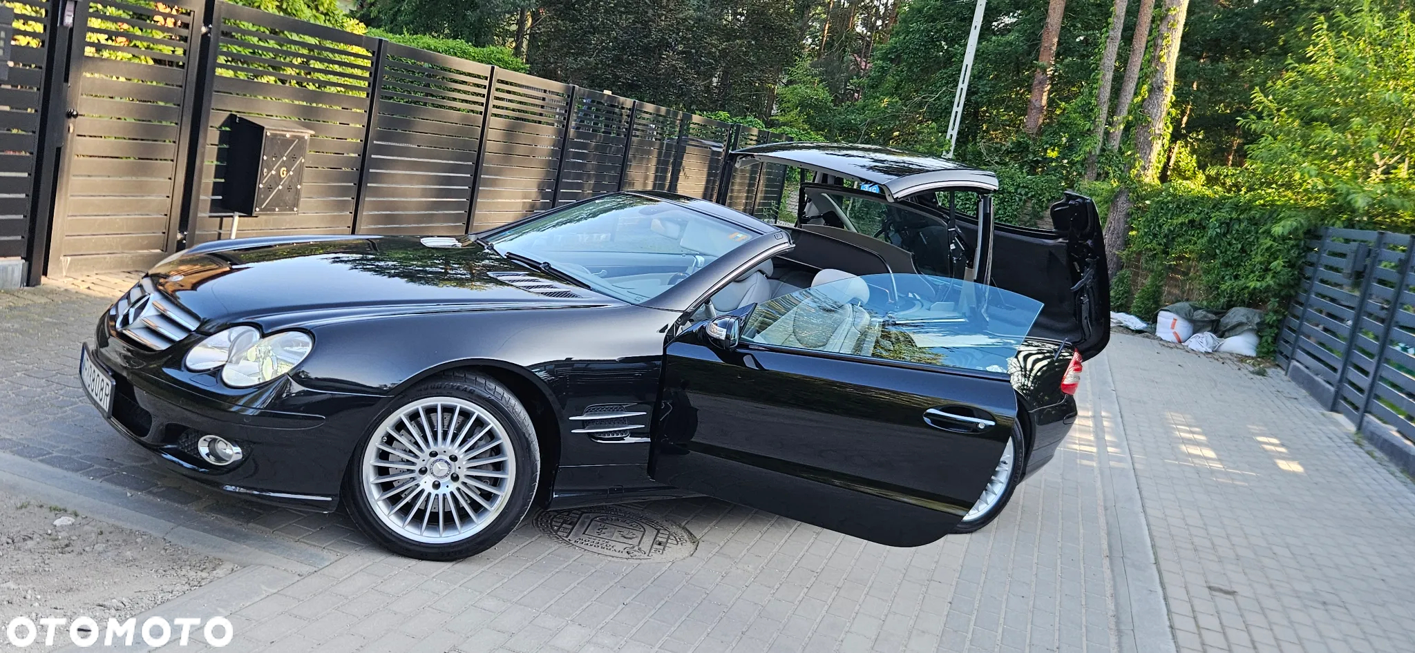 Mercedes-Benz SL - 17
