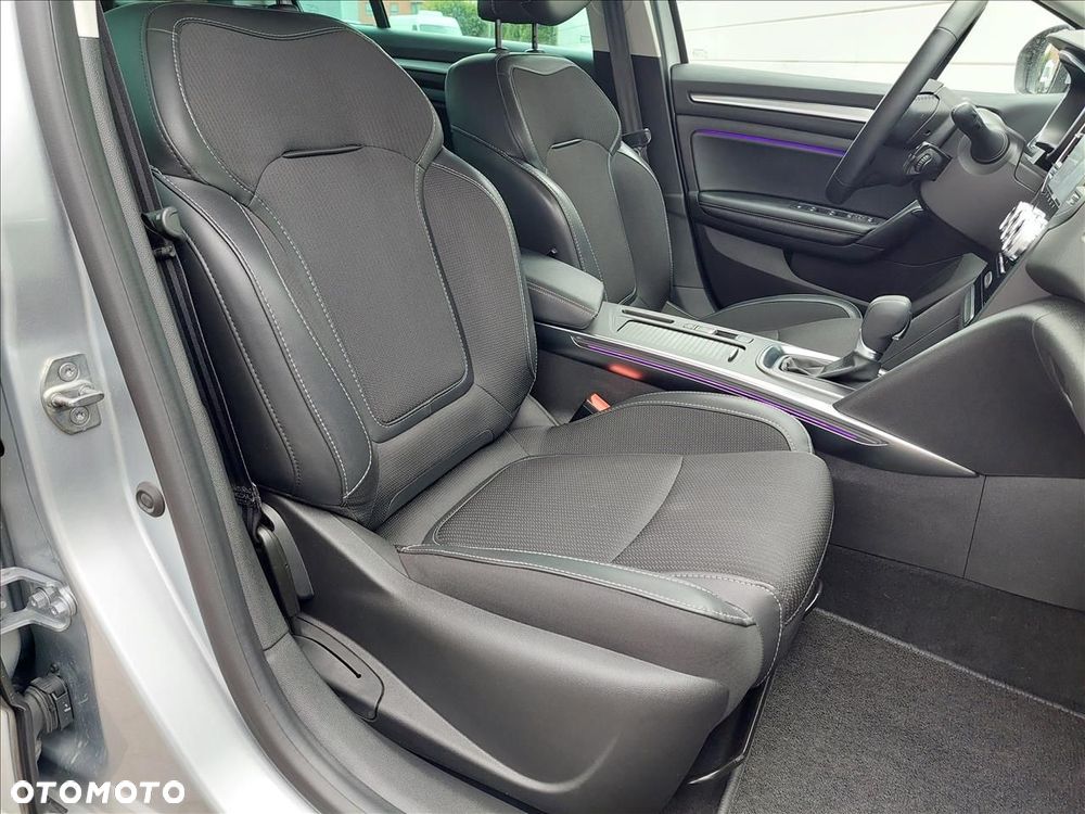 Renault Megane 1.3 TCe Intens EDC - 8