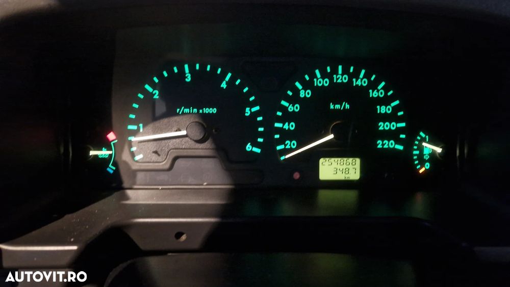 Land Rover Discovery TD5 XS - 18