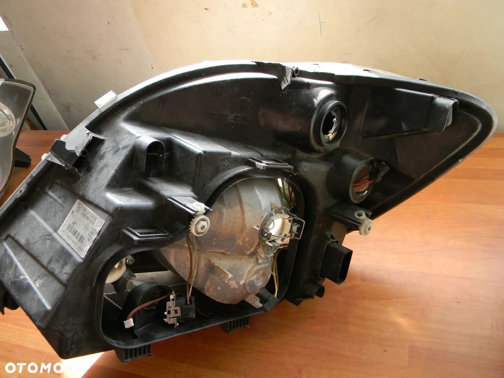 lampa prawa przód MERCEDES SPRINTER 906 EUROPA - 7