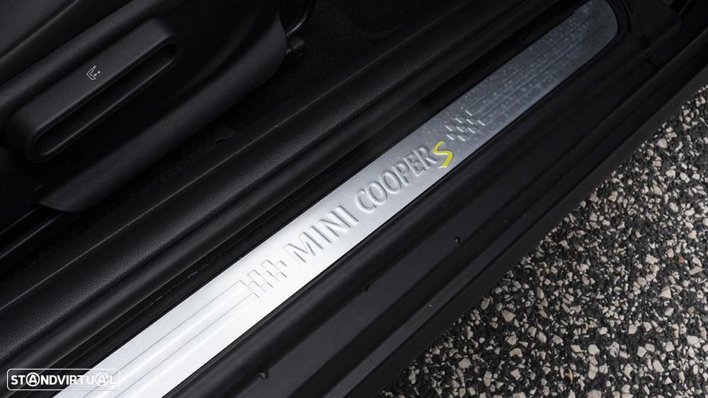 MINI 3 Portas Cooper SE Yours - 14