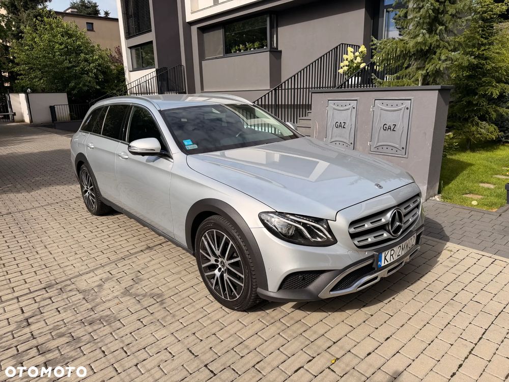 Mercedes-Benz Klasa E 220 d 4-Matic AMG - 2